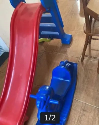 Escorregador + cavalinho infantil