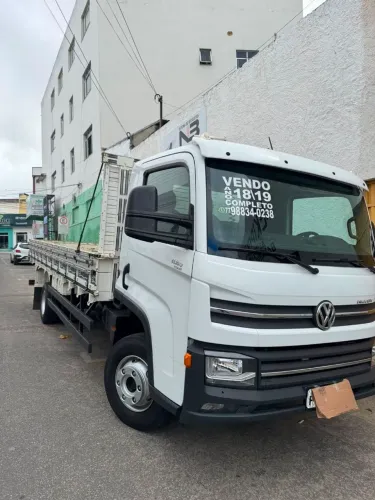 Caminhão Volkswagem DELIVERY 11180