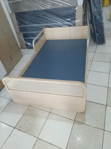 Cama