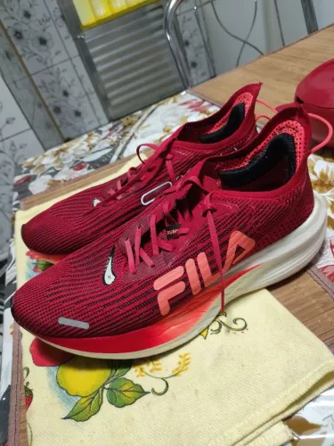 Tênis fila de alta performance