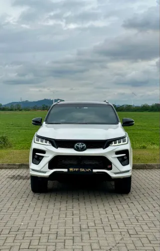 Toyota Hilux SW4 GRS 2.8 TB 4X4 Diesel Aut. 2022