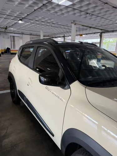 Renault Kwid Outsider 1.0 Flex 12V 5P Mec. 2020