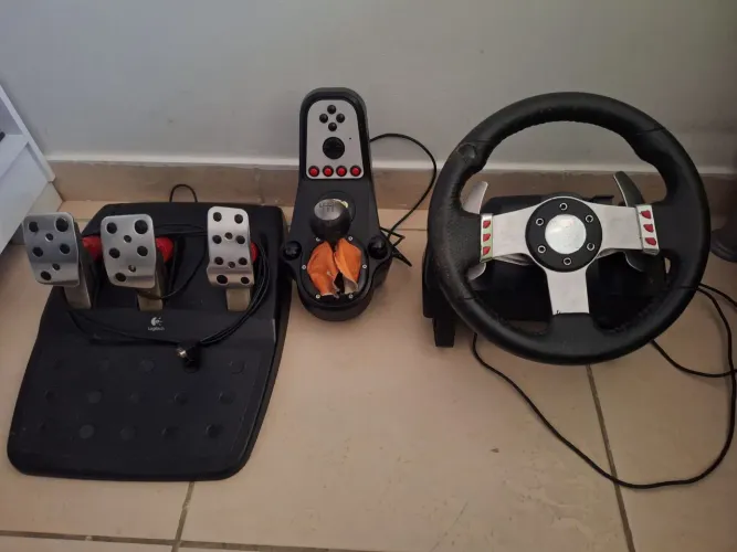 Volante logitech G27