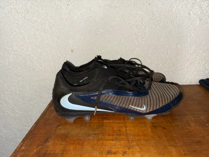 Chuteira Phantom GX Campo Numeração 42
