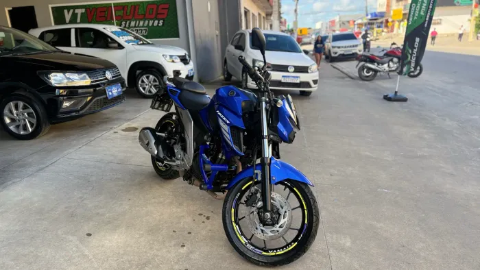 Fazer 250