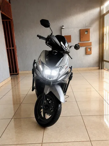 Honda Elite 25/26