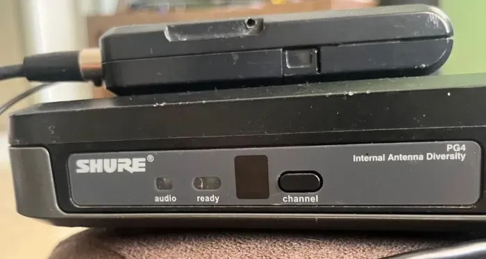transmissor sem fio para Guitarra, Violão e Baixo marca Shure