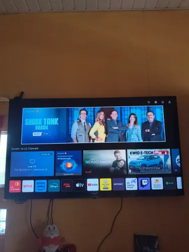 Smart TV de 55 polegadas com resolução 4K UHD lançada oficialmente pela fabricante em 2022