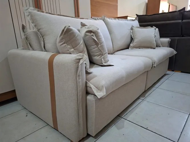 Sofá Cama Novo Tem 2.20 De Largura tecido linho cor Bege.