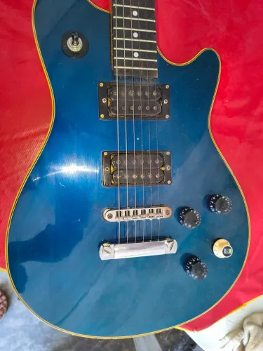 Guitarra golden semi Nova
