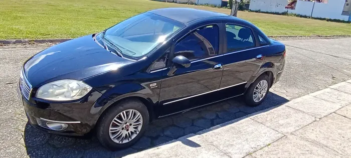 Fiat Linea Essence Dualogic 1.8 Flex 16V 4P 2012