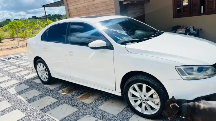Volkswagen Jetta Comfortline 2.0 T.flex 8V 4P Tipt. 2013