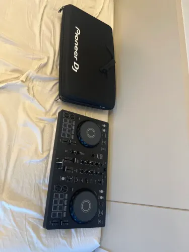 Controladora **Pioneer DJ DDJ-FLX4 + Case Rígido/Maciço (Estado de Novo)