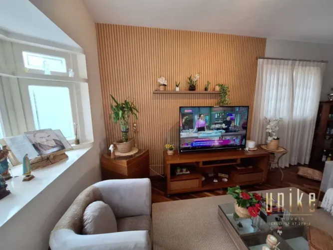 Casa com 3 dormitórios à venda, 165 m² por R$ 1.400.000,00 - Urbanova - São José dos Campo