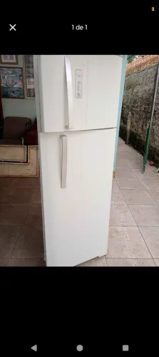 Vendo geladeira semi nova
