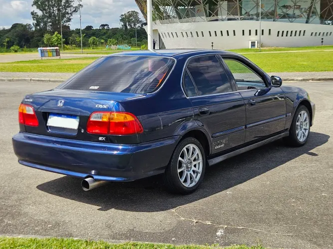 Honda Civic Sedan EX 1.6 16V Mec. 4P (nacion.) 2000