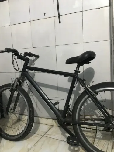 Vendo bike aro 26 preta