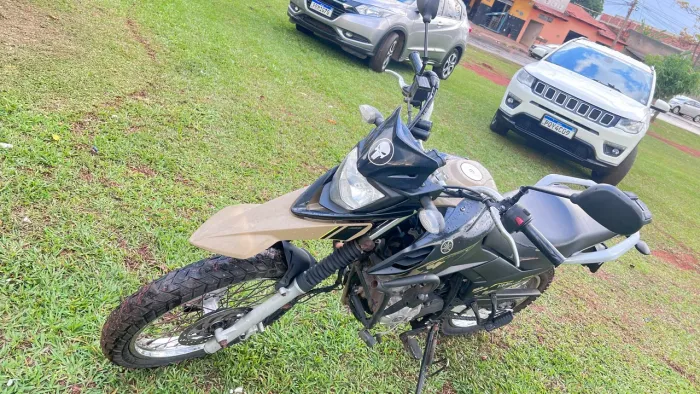 Crosser