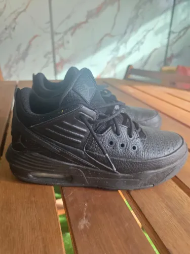 Tênis Nike Air Jordan Max Aura 5 (Original)
