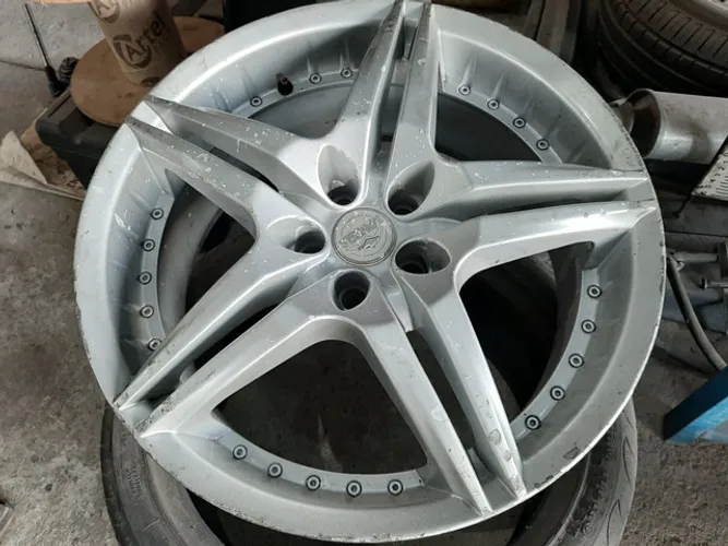 Roda aro 18 Mangels Prata Volkswagen Fox 5x100 tala 8 jogo