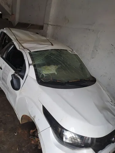 Sucata mobi 4 cilindros peças Fiat  mobi