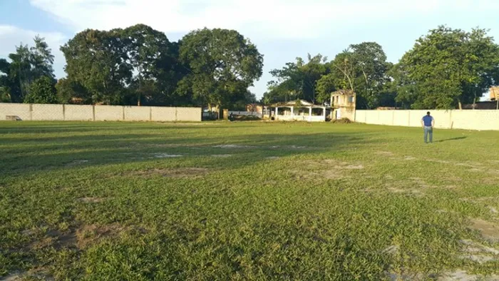 Área murada no ICUI-GUAJARÁ.