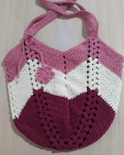 Bolsa de crochê nova
