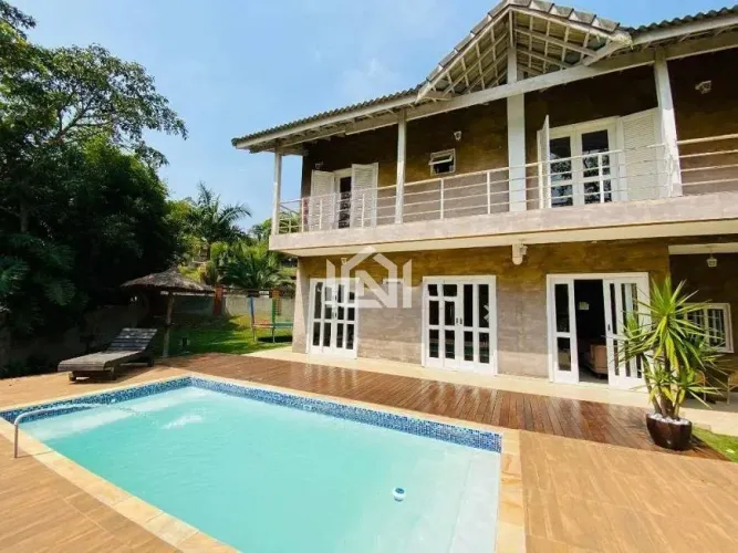 Casa à venda no condomínio Los Álamos