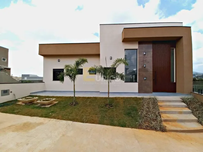 Casa à Venda no Condomínio Villaggio di San Francesco - Jundiaí, São Paulo.