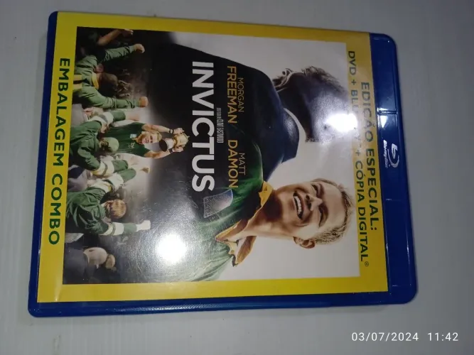 Blu-ray+ DVD "Invictus" edição especial