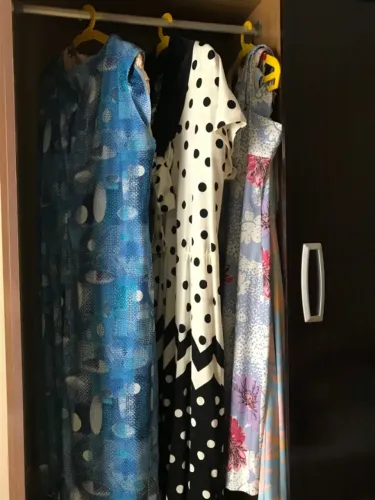 VENDO VESTIDOS VÁRIOS MODELOS MARCAS KORRIGAN, BURDA, MARISA ETC DESCONTO 45%             