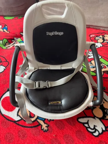 Cadeirinha alimentação Peg perego