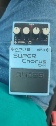 Pedal super chorus ch-1 da boss
