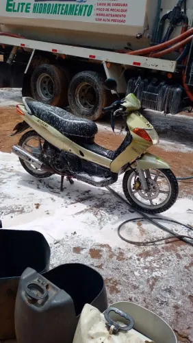 Vendo Yamaha Neo - 5 mil 