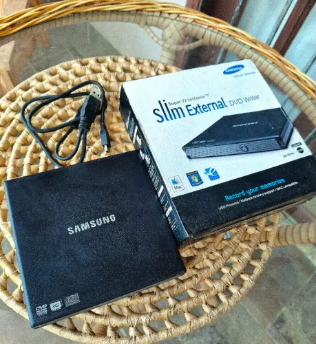 Gravador e Leitor de CD e DVD Samsung 