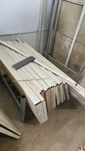 Chapas para prateleira/organização.