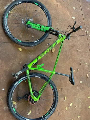 Bicicleta Aro 29 Mountain Bike Verde - Ótimo estado!