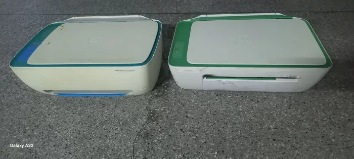 Impressoras HP Deskjet 3636 e uma 2376