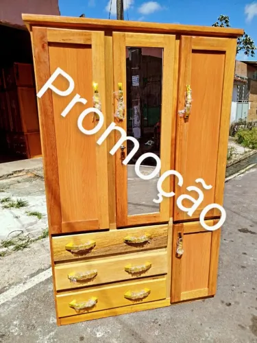 Guarda-Roupa em Promoção solteiro com espelho - NOVO