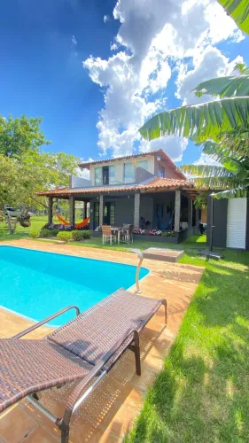 Chácara de 1.000m2, Reformada, em Condomínio, Prontinha para Uso, no Rio Tibagi em Ibiporã
