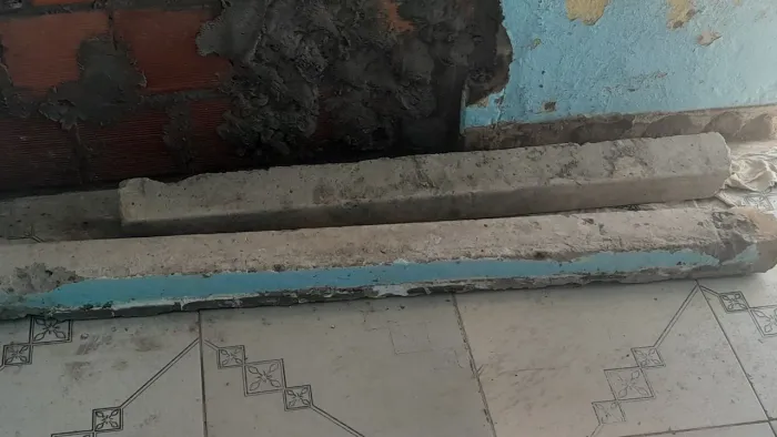 3 vigas uma de 1,00 metro e uma se 1,5, metro 