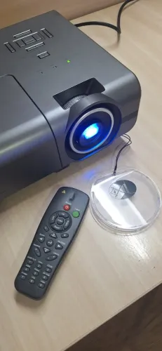 PROJETOR OPTOMA TH 1060p