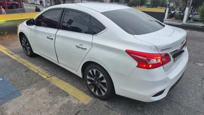 Nissan Sentra SL 2.0 ano 2020, top de linha, branco perolizado, apenas 49 mil km
