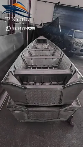 Vendo canoa de 6 metros