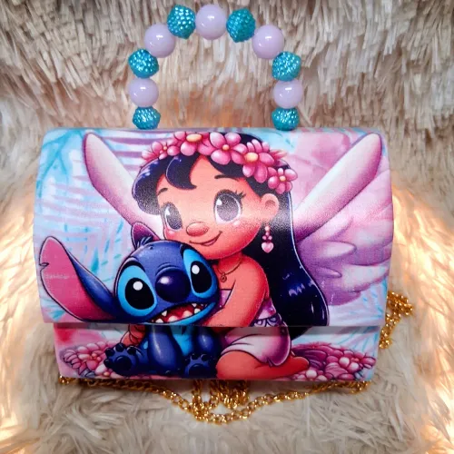 Bolinha infantil  acompanha  gloss  do stitch ou Hello Kitty  