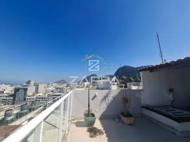 Cobertura duplex à venda no Leme, RJ: 104m², 4 quartos, 1 suíte, 3 banheiros por R$2.950.0