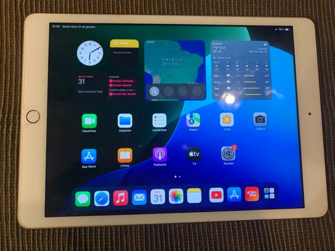 iPad 7ª Geração 32GB / iPadOS 18/ Bluetooth / aceita Caneta, teclado/ na Caixa!