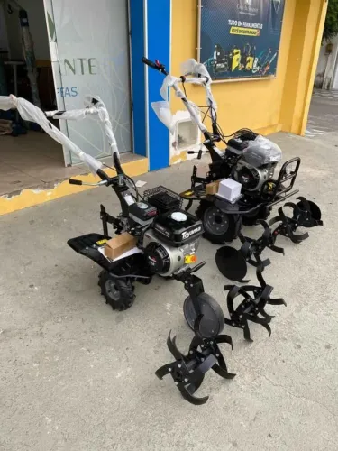 Motocultivadores a gasolina 7hp c/ enxada rotativa - Toyama (Novo)
