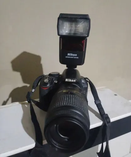 Vendo Câmera Nikon D3100 