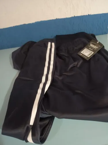 Calça de helanca flanelada e marca contra regra xcelente qualidade